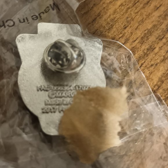 COMPOUND HULK MARVEL COLLECTOR CORPS PIN/BADGE FUNKO - Picture 2 of 2